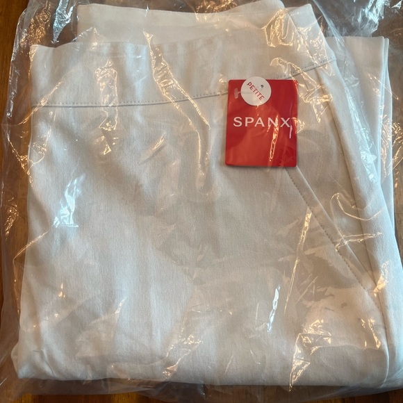 NWT Spanx Size Petite Small Silver Lining Slim Straight Leg Pant in White - Picture 5 of 5